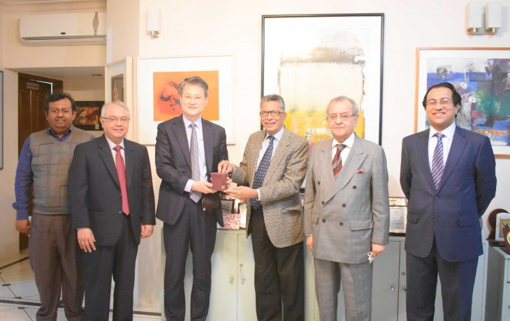 On 18 January, H.E. Mr. Lee Jang-kaeun visited BEI to discuss issues of mutual interest with the BEI President and senior staff